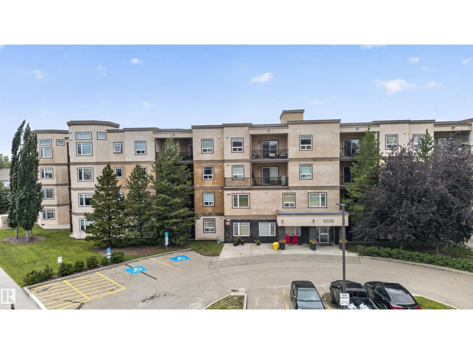 #212 2035 GRANTHAM CT NW