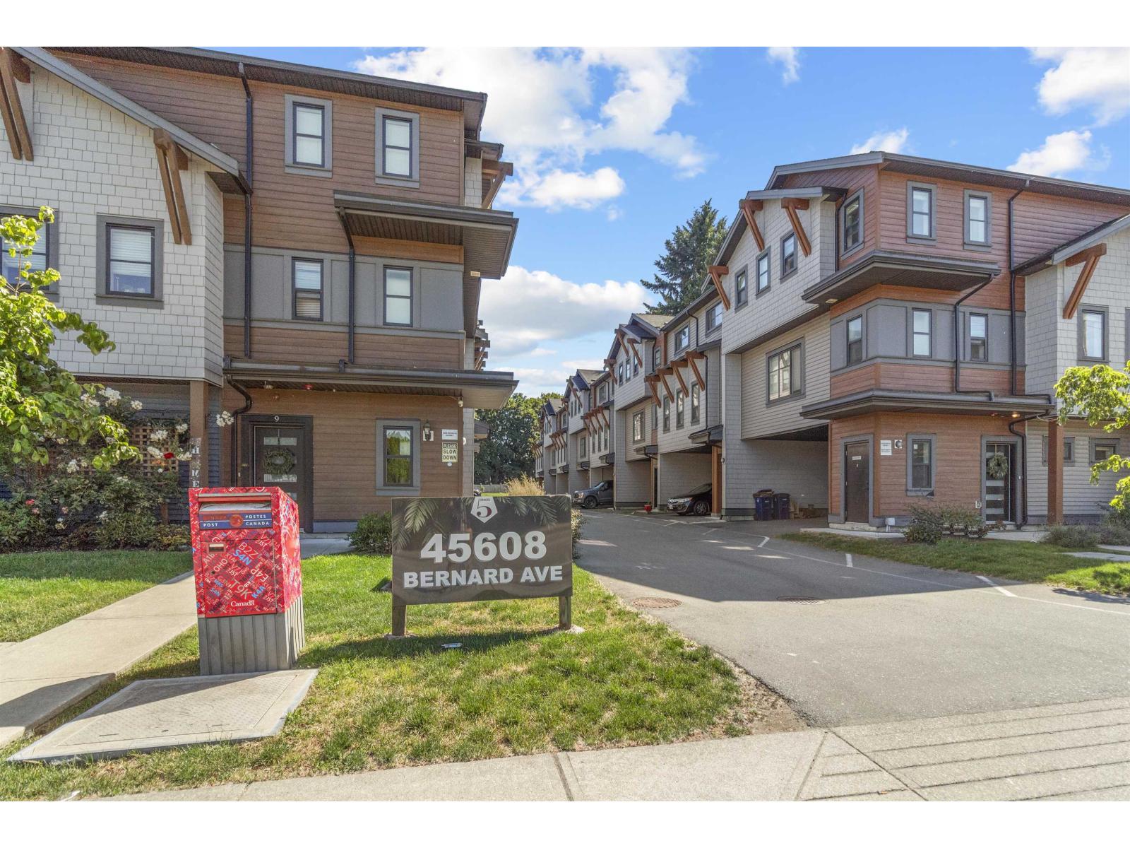 5 45608 BERNARD AVENUE|Chilliwack Proper West