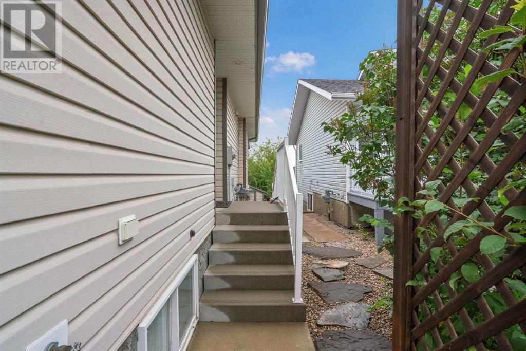10 Crystal Ridge Cove