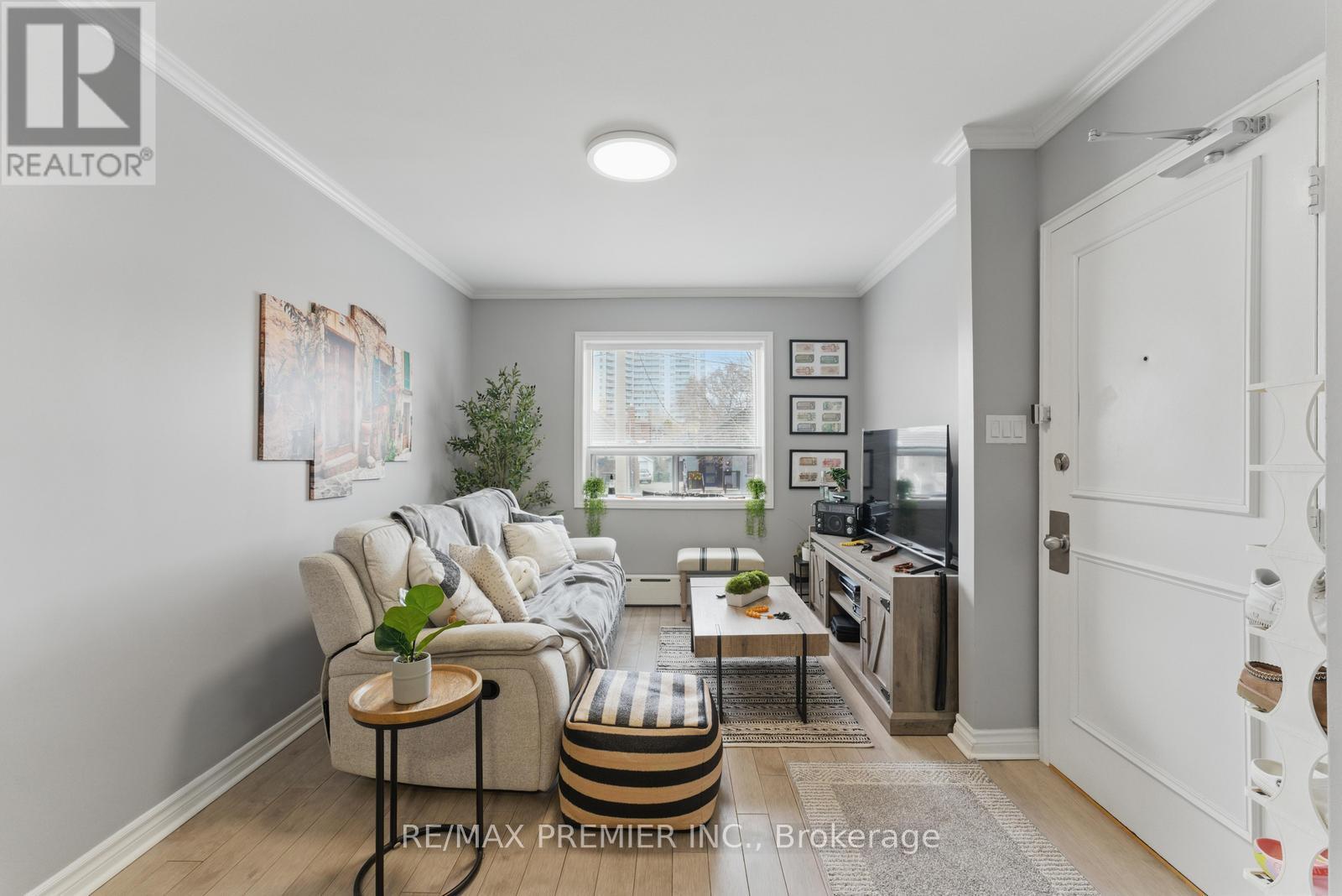 9-11 BRACEBRIDGE AVENUE