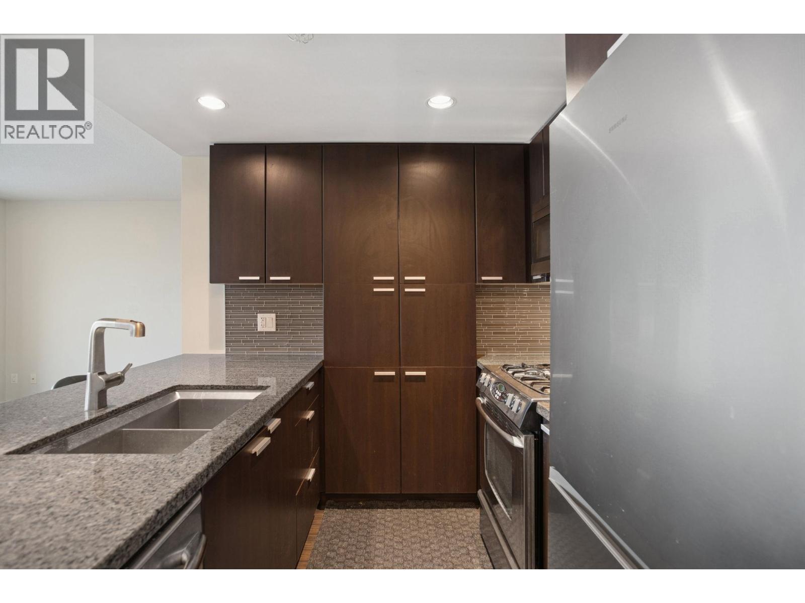 2102 2232 DOUGLAS ROAD