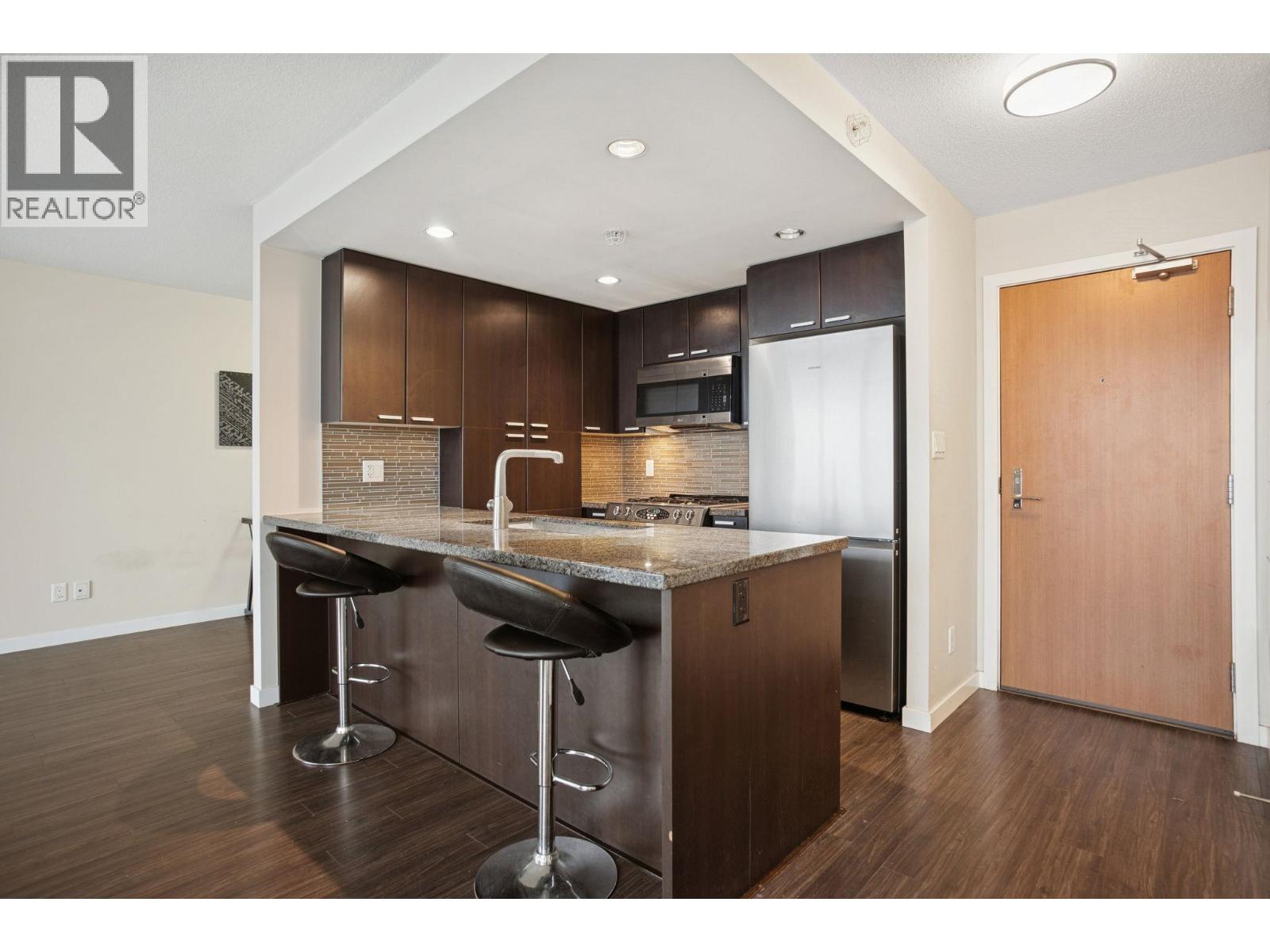 2102 2232 DOUGLAS ROAD