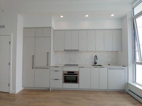 3009 13685 102 AVENUE Surrey BC V3T1N7