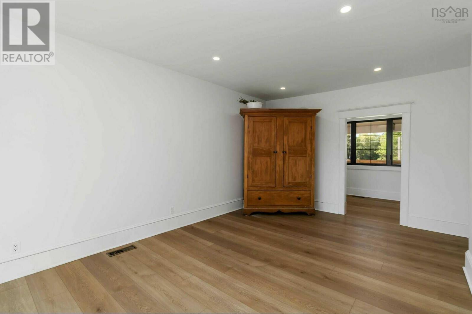 2160 Lower Branch Road