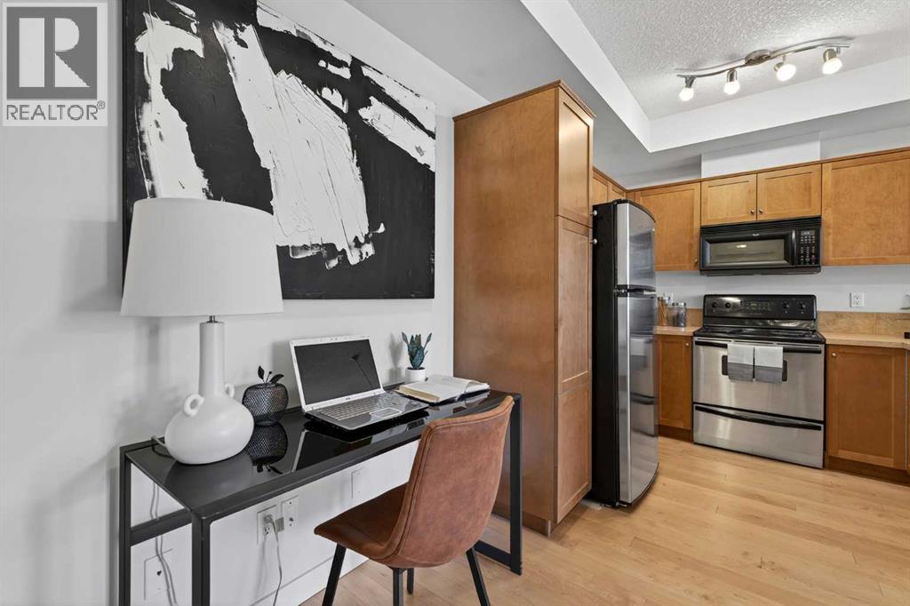 206, 208 Holy Cross Lane SW