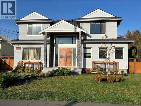 2328 Dunlevy St Oak Bay BC V8R5Y9