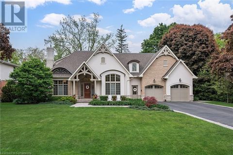 209 DONESSLE Drive Oakville ON L6J3Y7