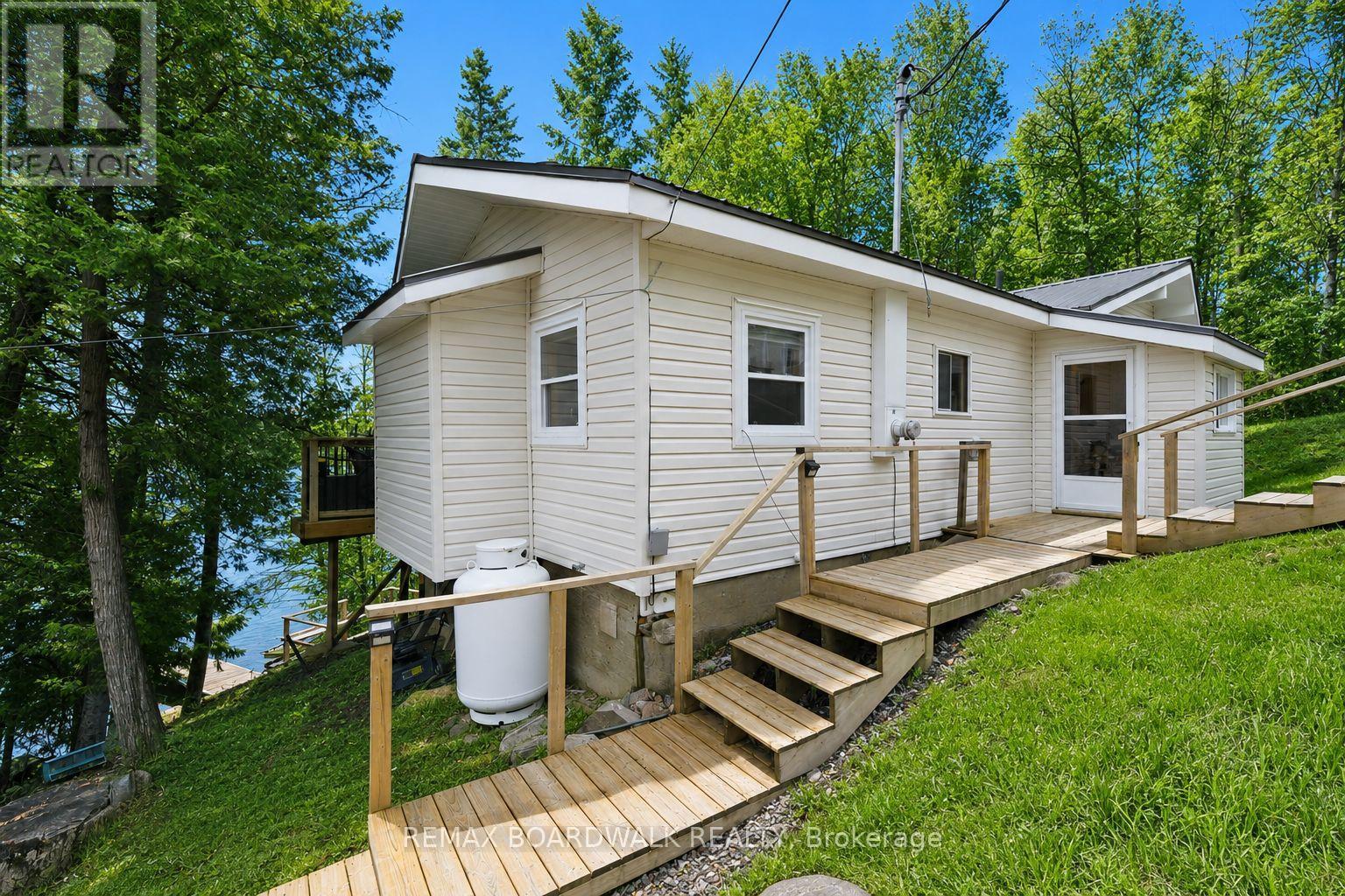 1091 BIG CLEAR LANE