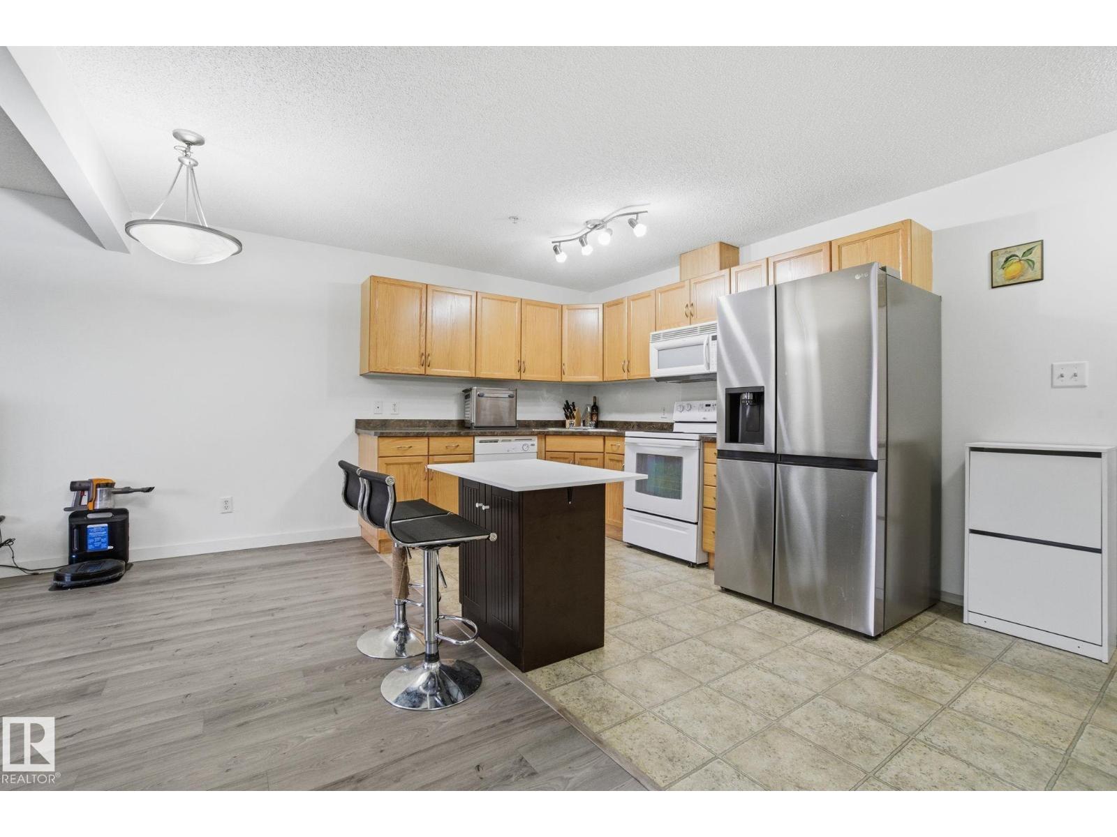 #219 309 CLAREVIEW STATION DR NW