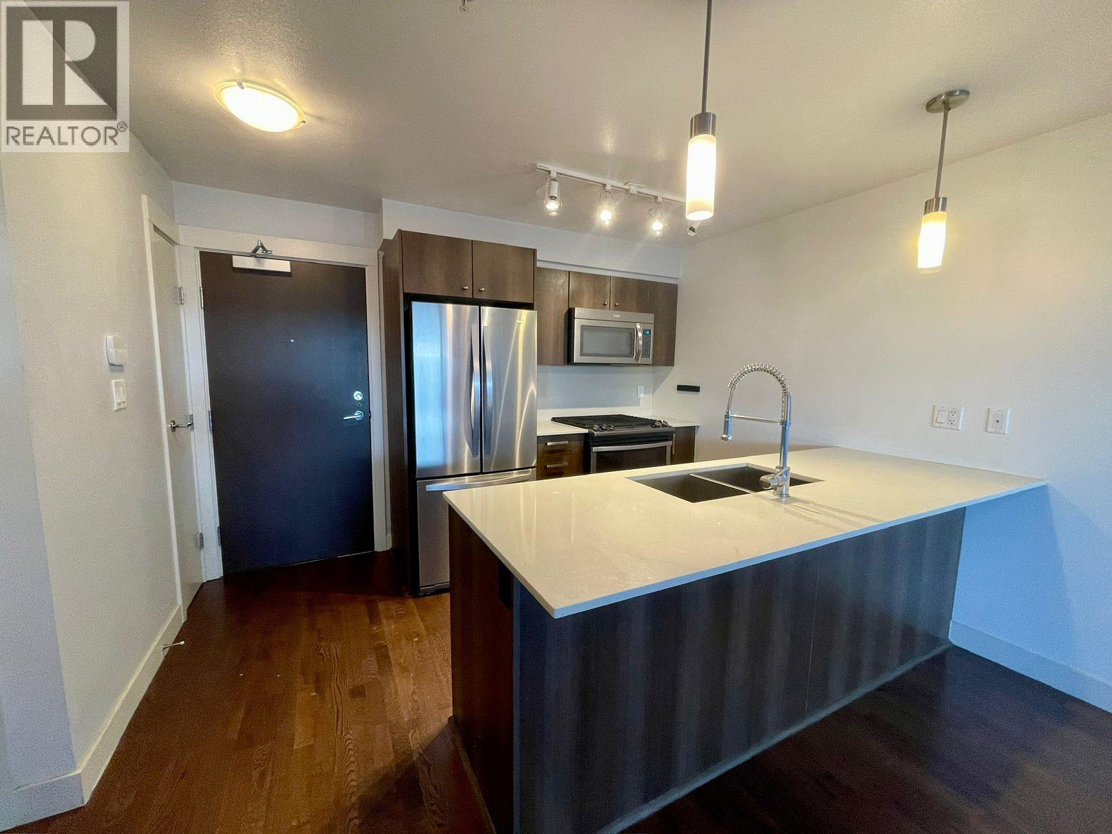 121 7058 14TH AVENUE