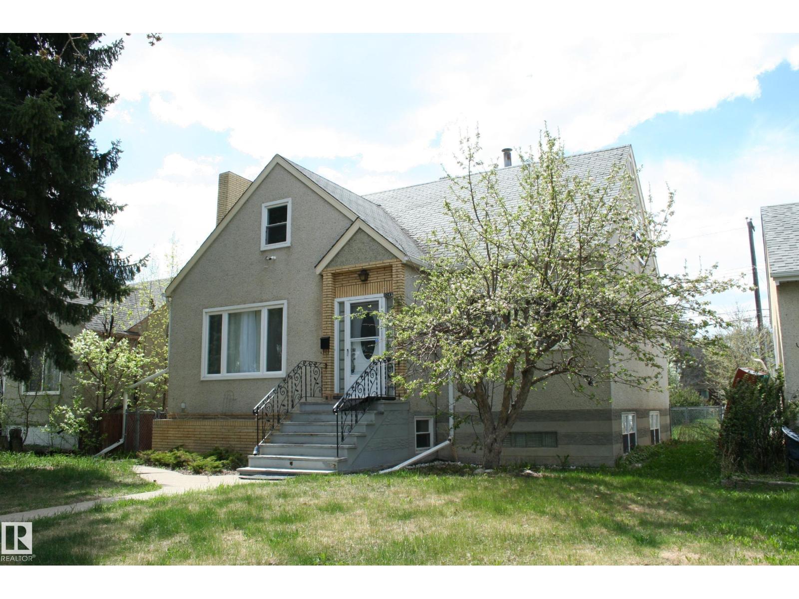 12436 75 ST NW