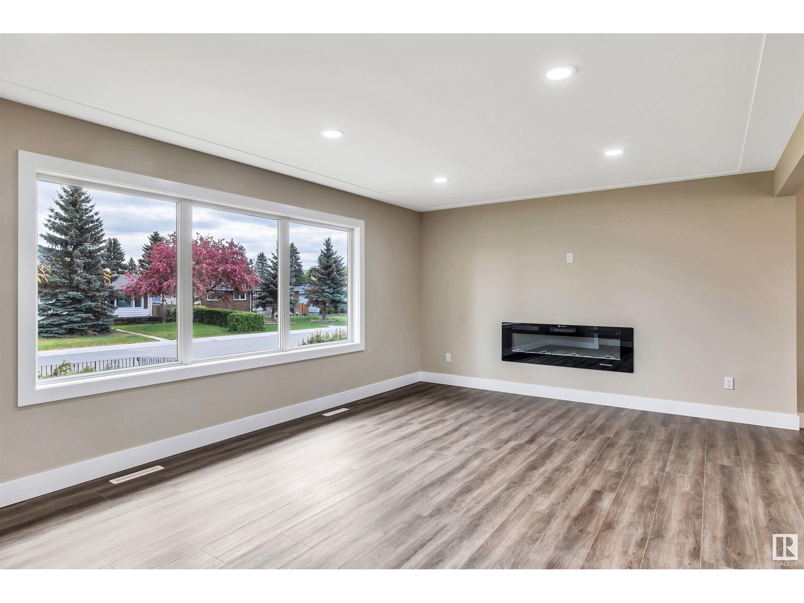12904 95A ST NW