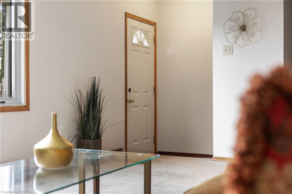 18 OAKHILL Drive Unit# 12B