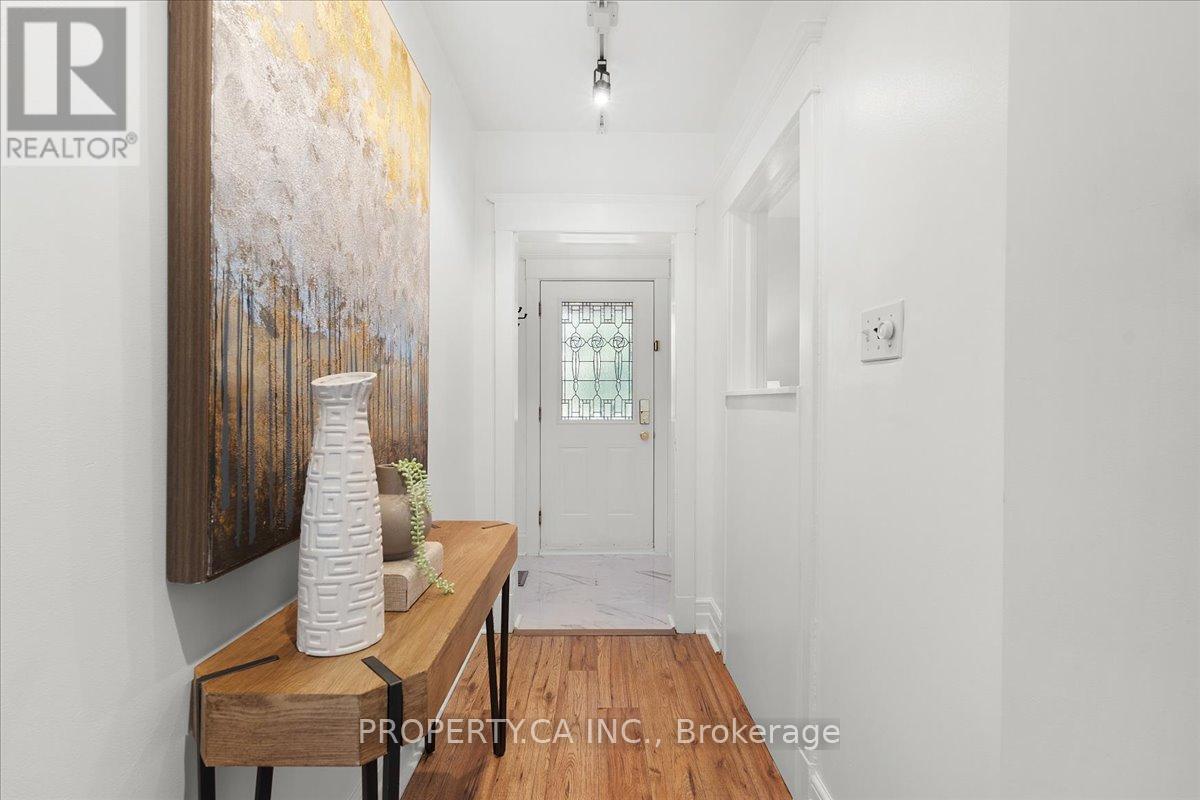 44 BEACH VIEW CRESCENT