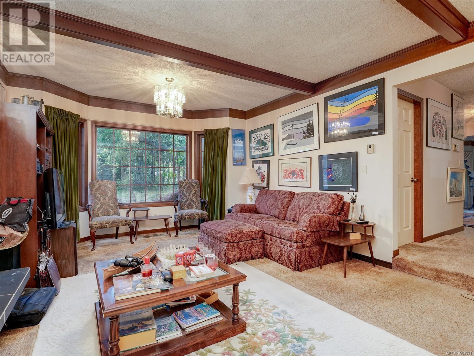 2565 Annabern Cres