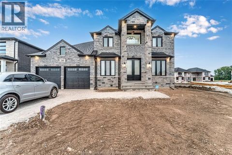 310 BENSON Amherstburg ON N9V0G7