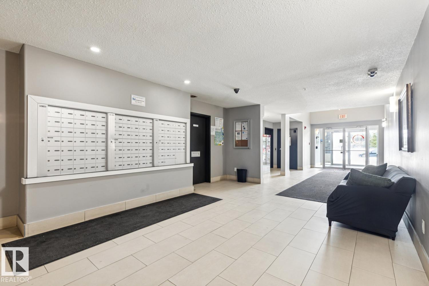 #206 14808 125 ST NW NW