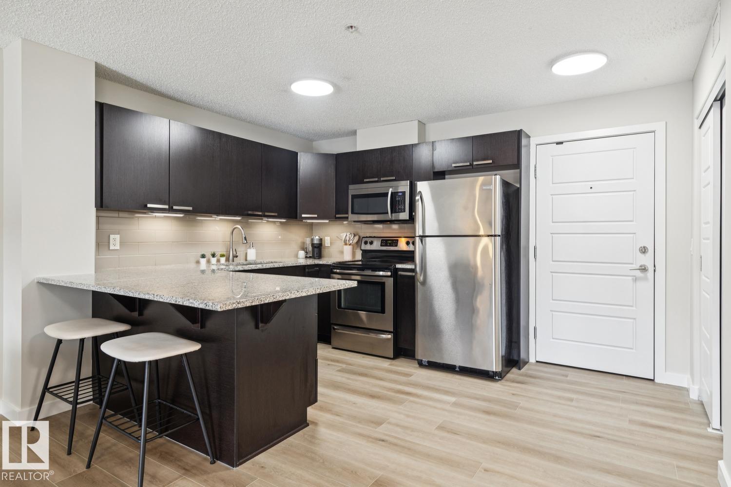 #206 14808 125 ST NW NW