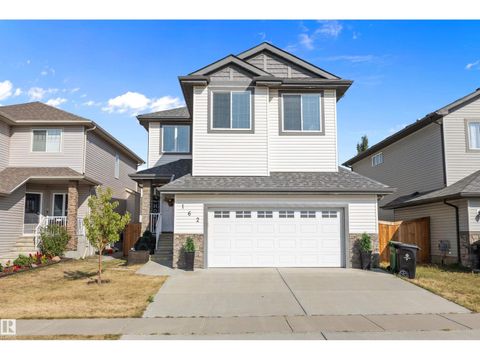 162 WOODBRIDGE LI Fort Saskatchewan AB T8L0P4