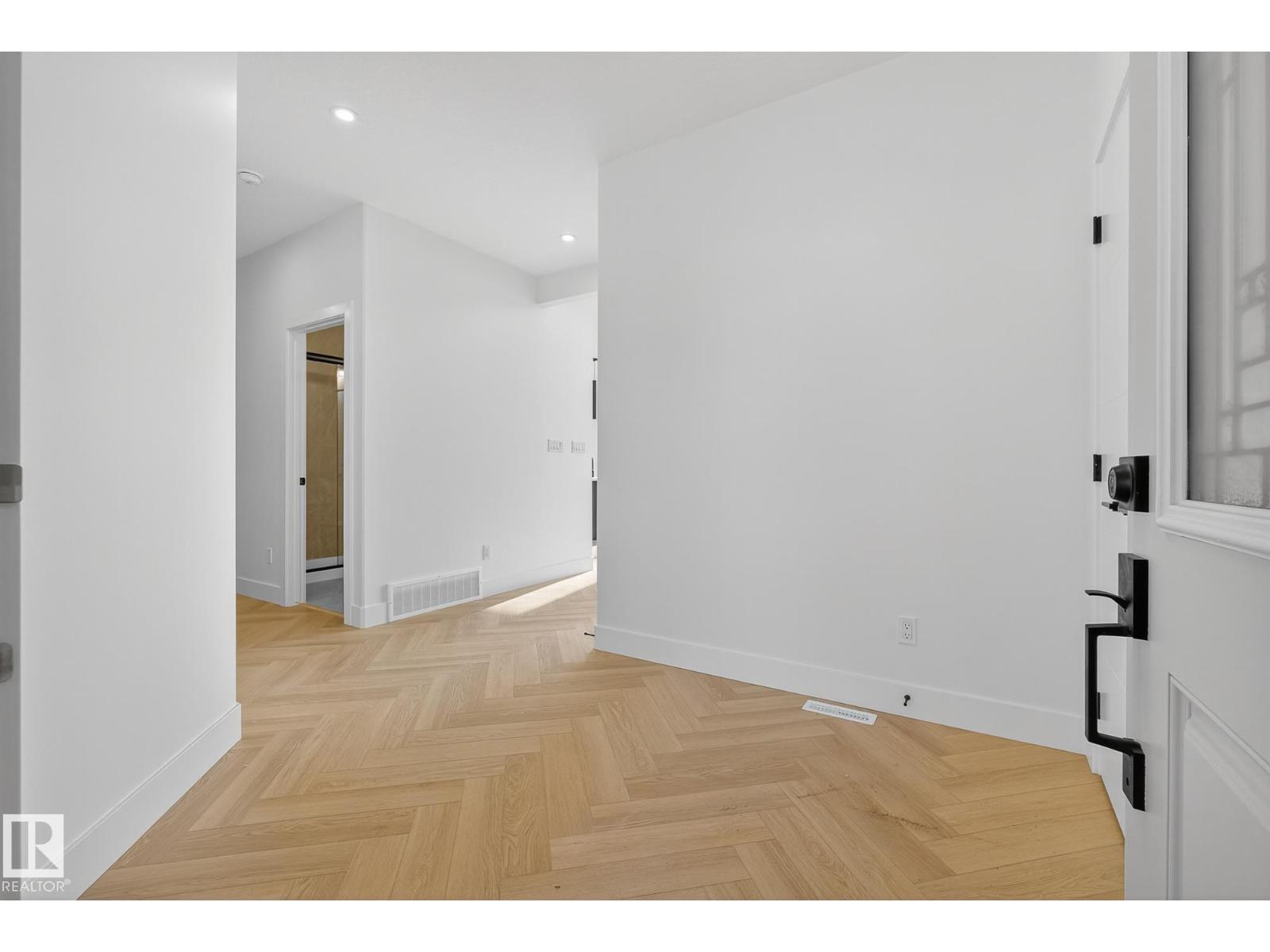 166 Caledon Crescent