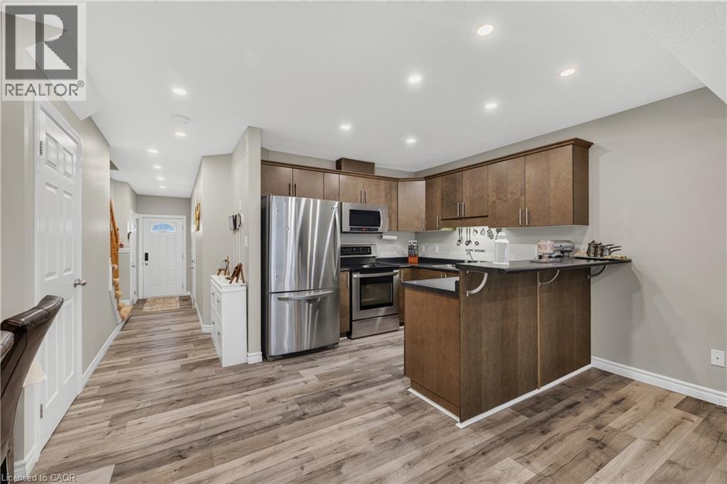 975 STRASBURG Road Unit# 4