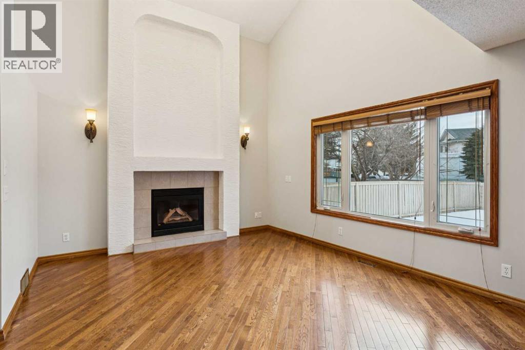 837 Applewood Drive SE