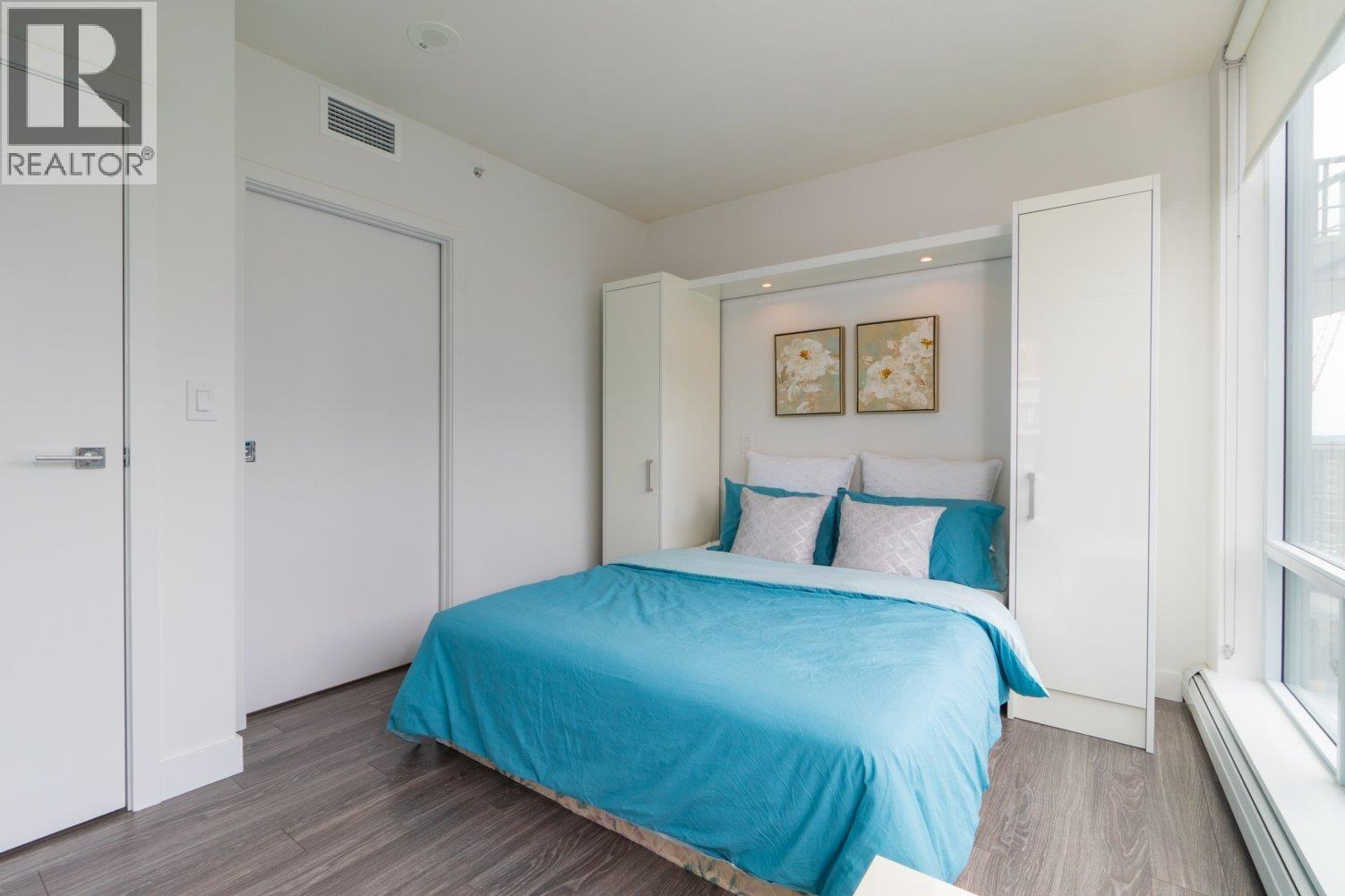 1802 1283 HOWE STREET