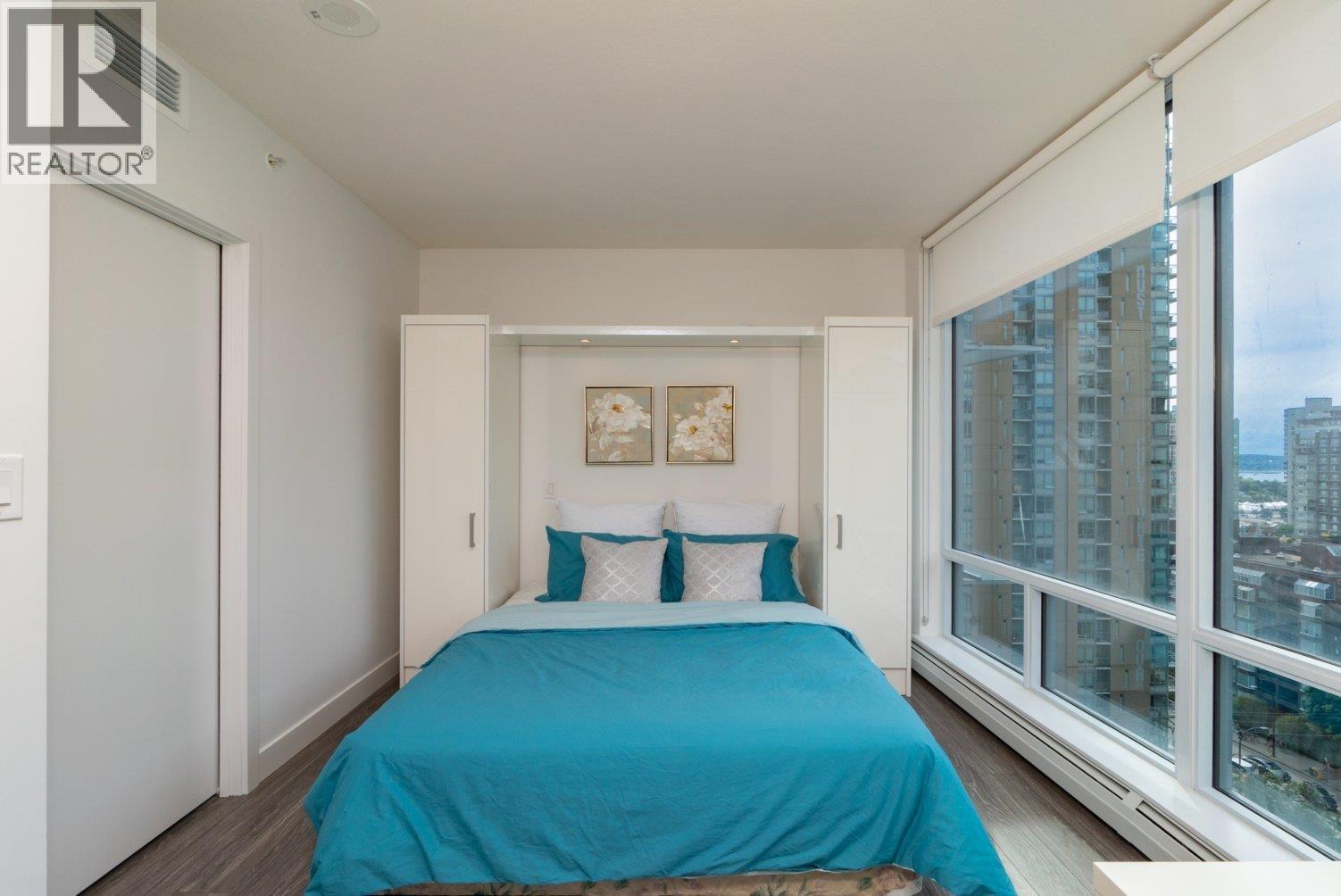 1802 1283 HOWE STREET