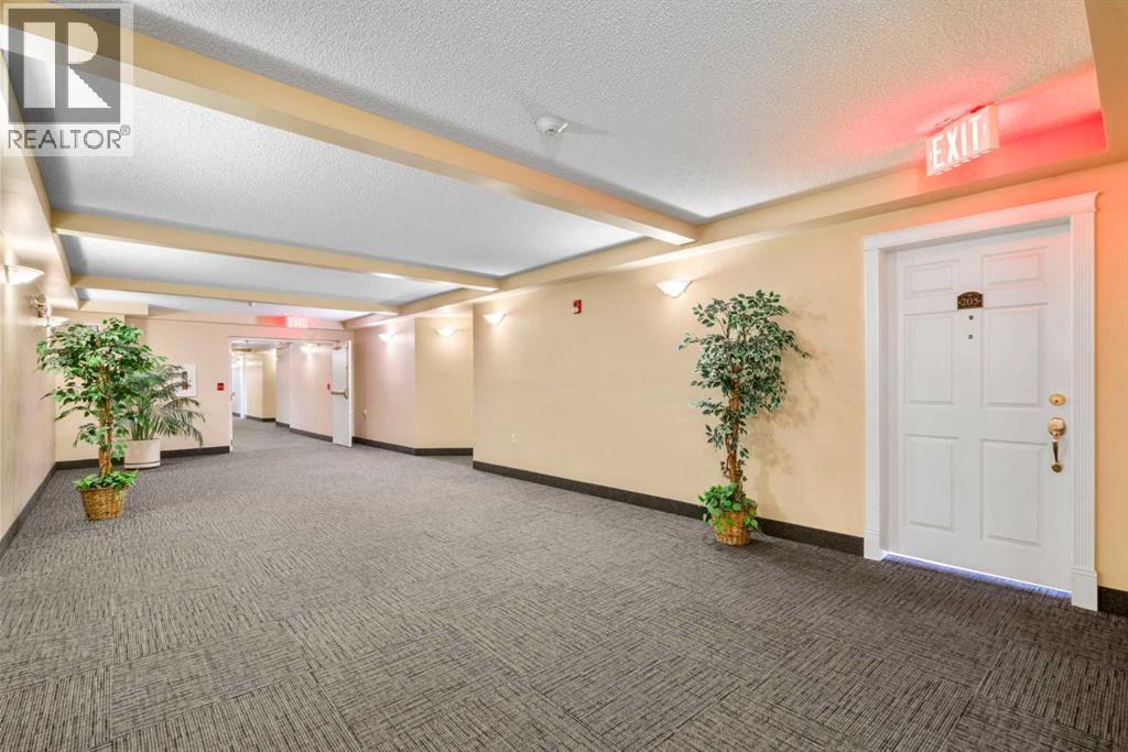 205, 6800 Hunterview Drive NW