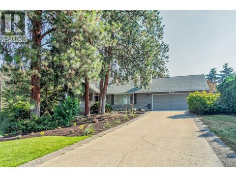 2605 Alberta Court Kelowna BC V1W2X8