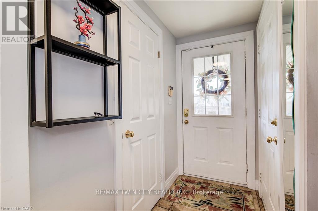 17 RED CLOVER CRESCENT