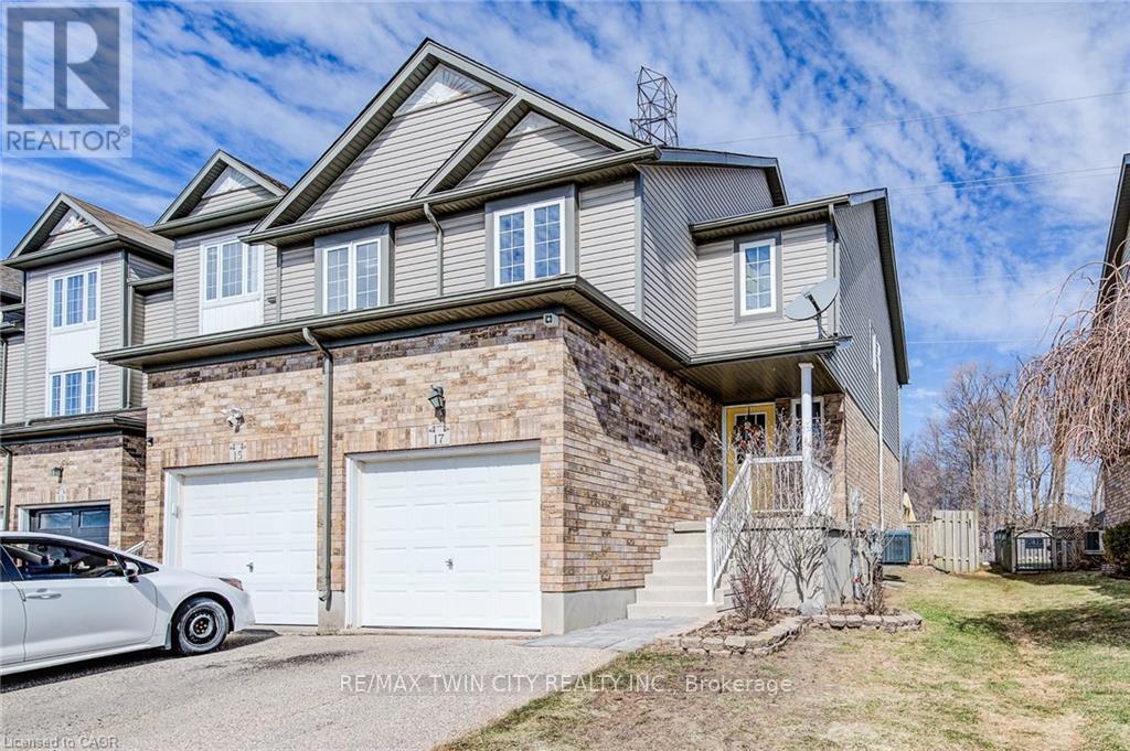 17 RED CLOVER CRESCENT