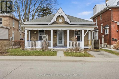 56 VICTORIA STREET Brantford ON N3S3K2