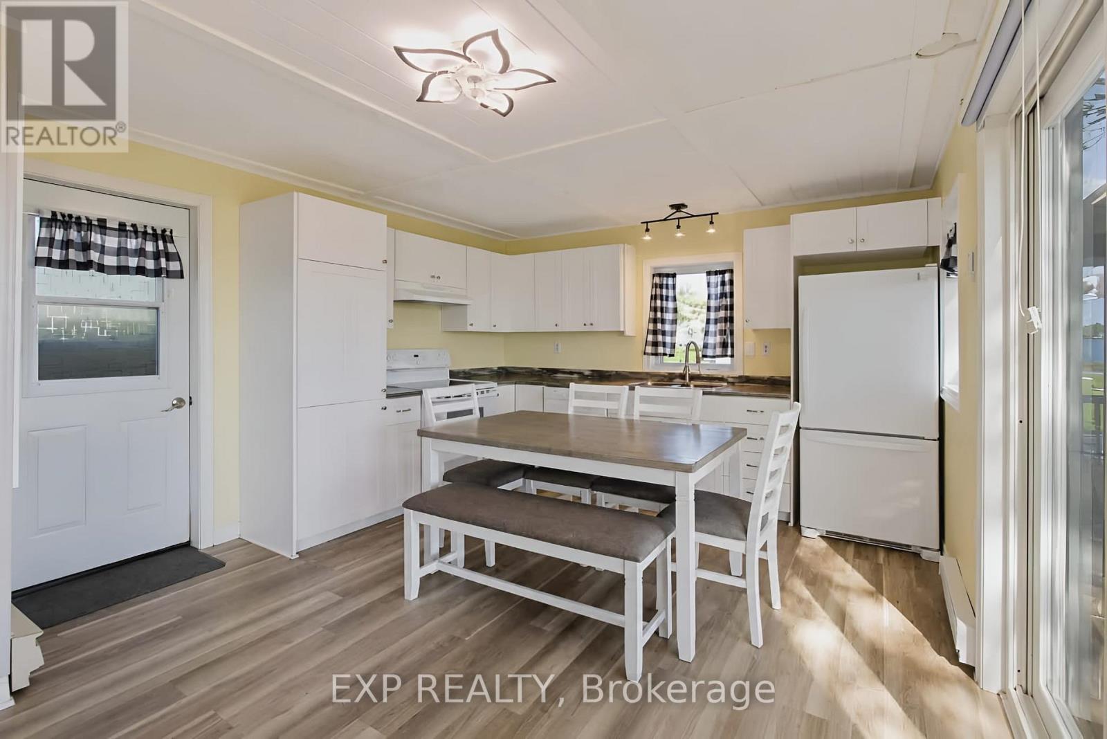 5 EVERGREEN LANE