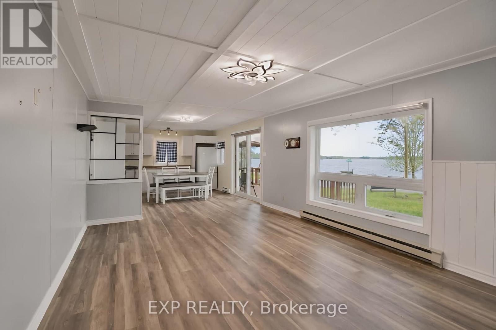 5 EVERGREEN LANE