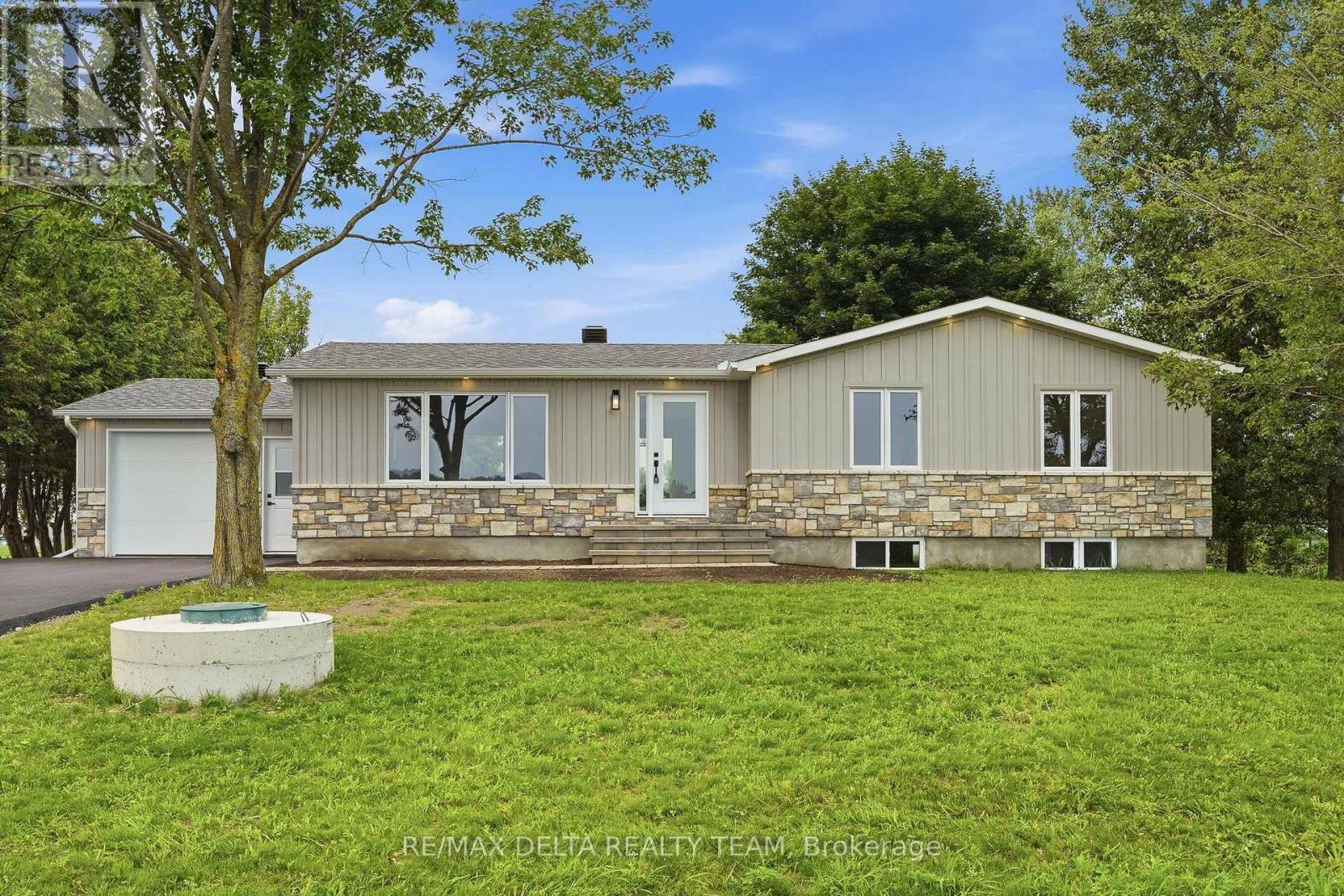 Photo 1 of 44 — 1568 PILON ROAD, Clarence-Rockland, ON K0A1N0