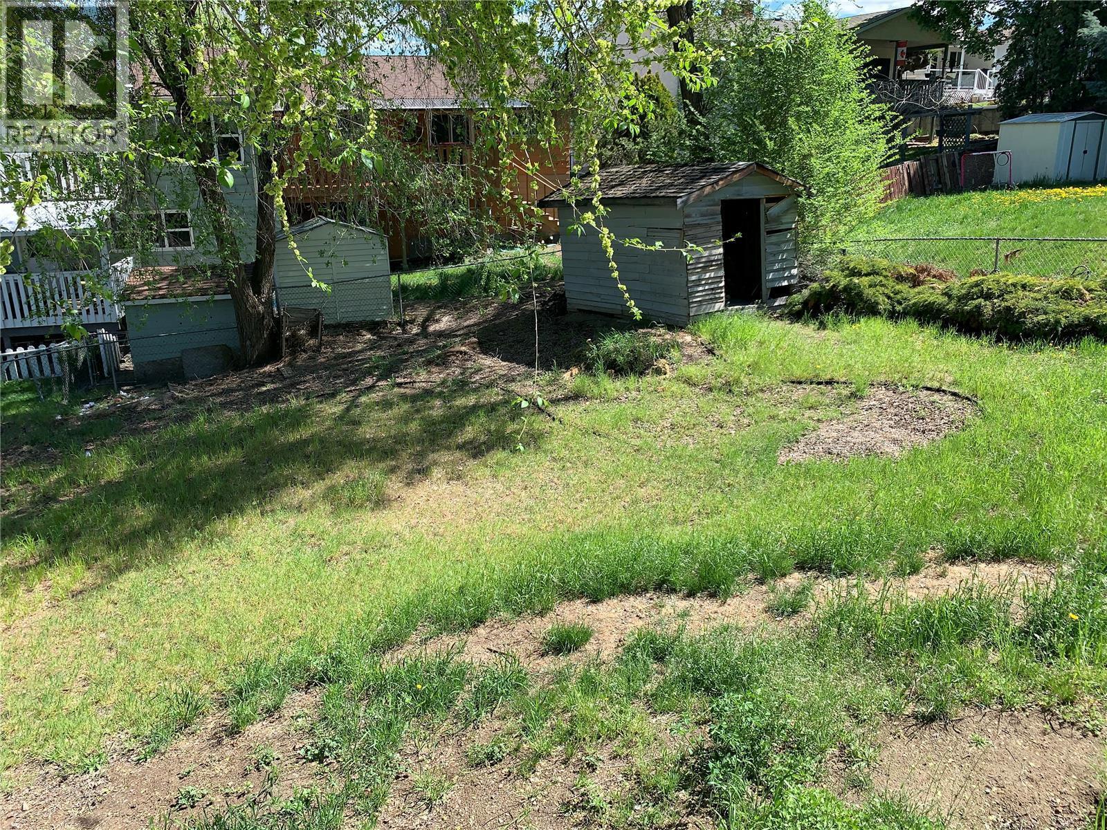 1425 Highland Drive S