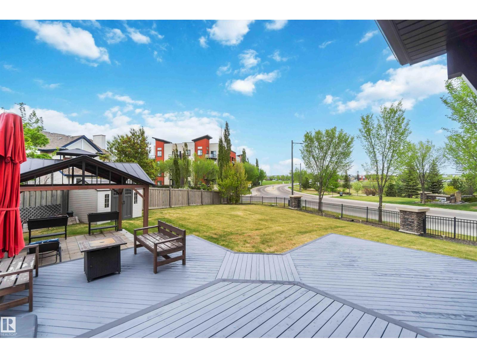 247 AMBLESIDE DR SW