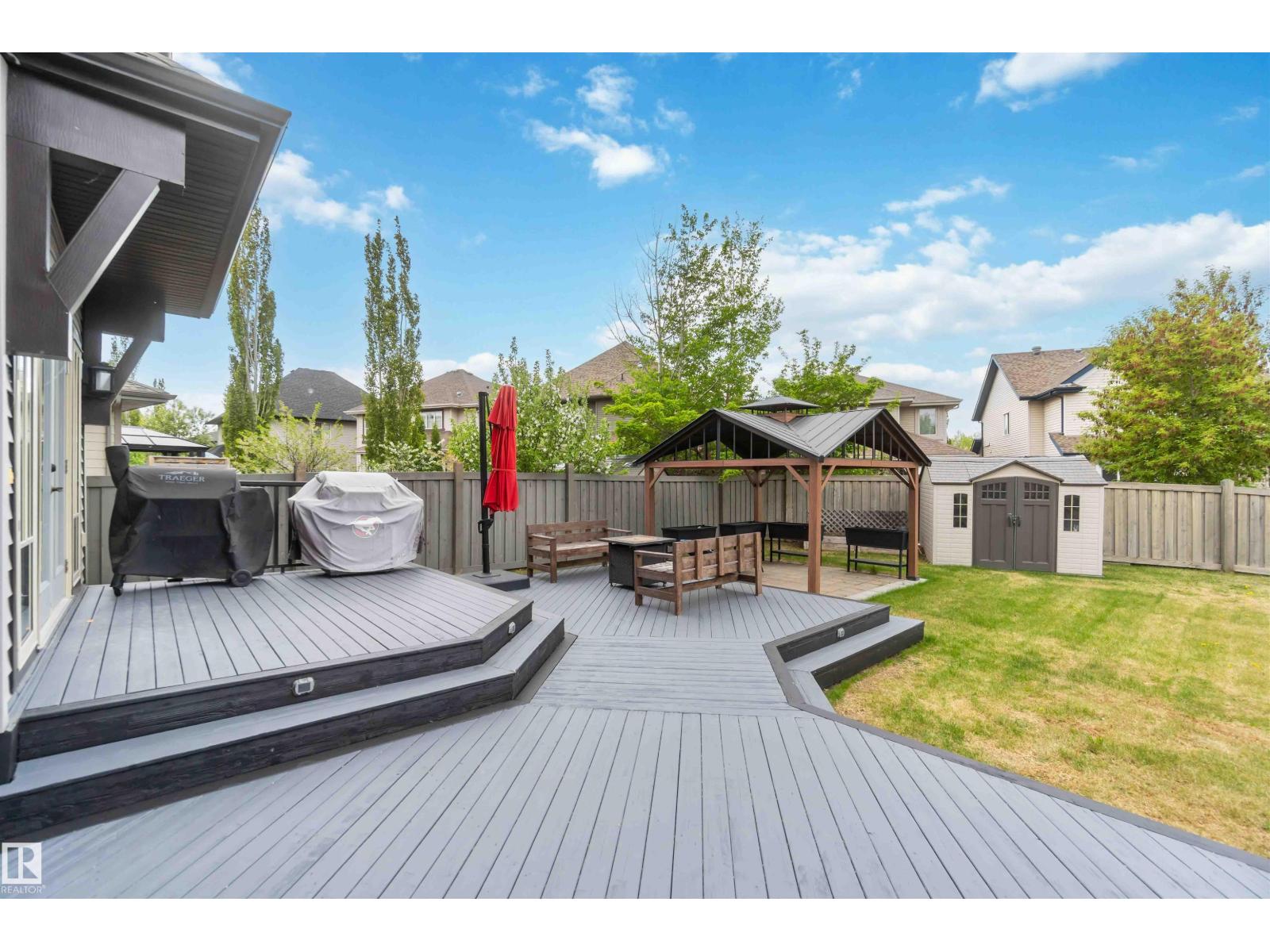 247 AMBLESIDE DR SW