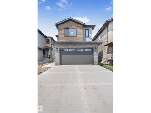 48 GRASSVIEW CR Spruce Grove AB T7X3G1