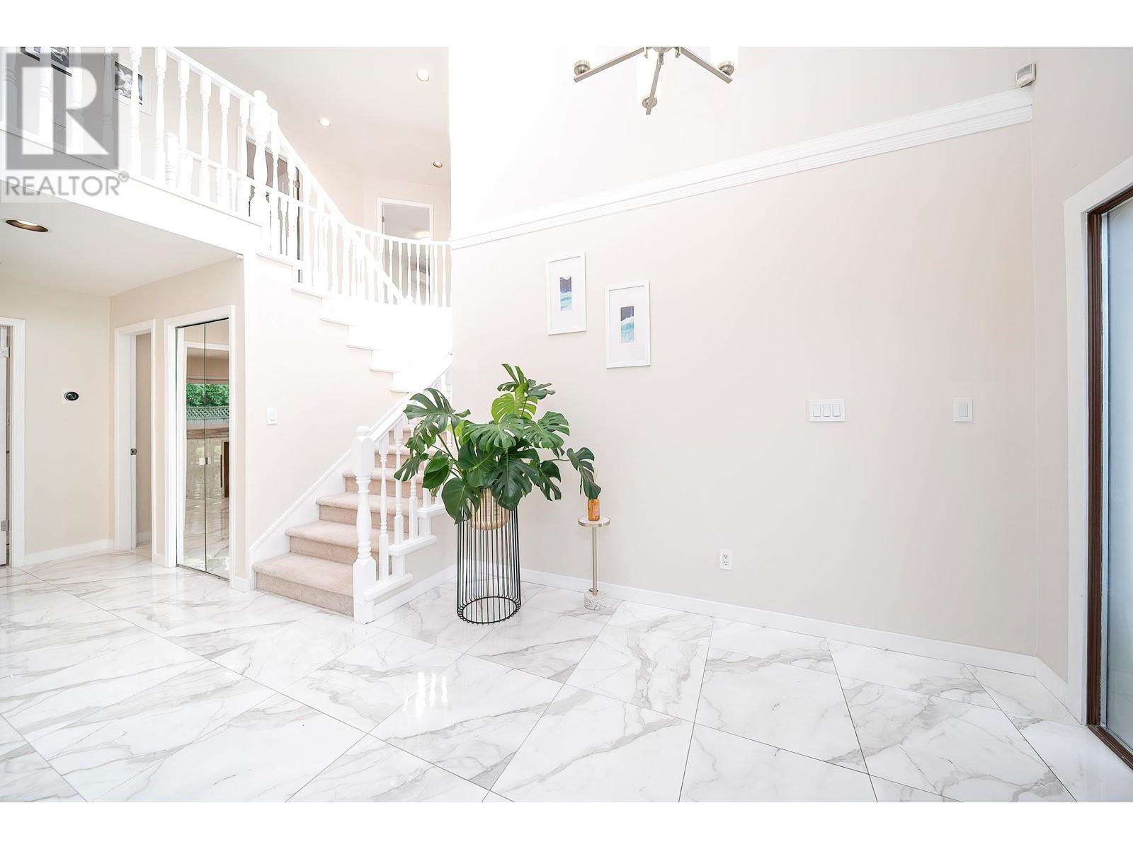 7611 DAMPIER DRIVE