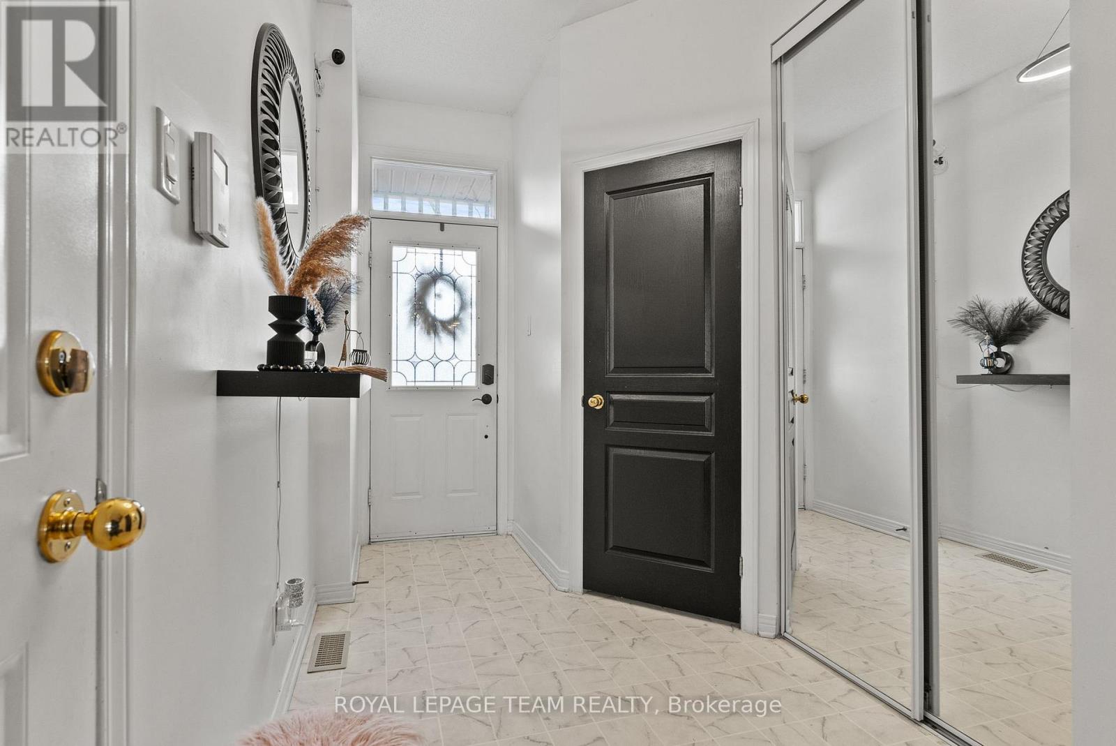 5 MILNER DOWNS CRESCENT