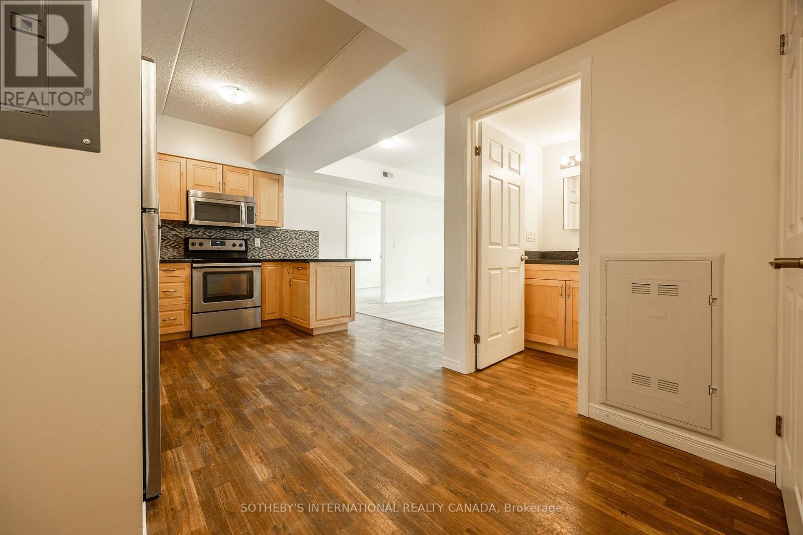 502 - 155 WATER STREET S