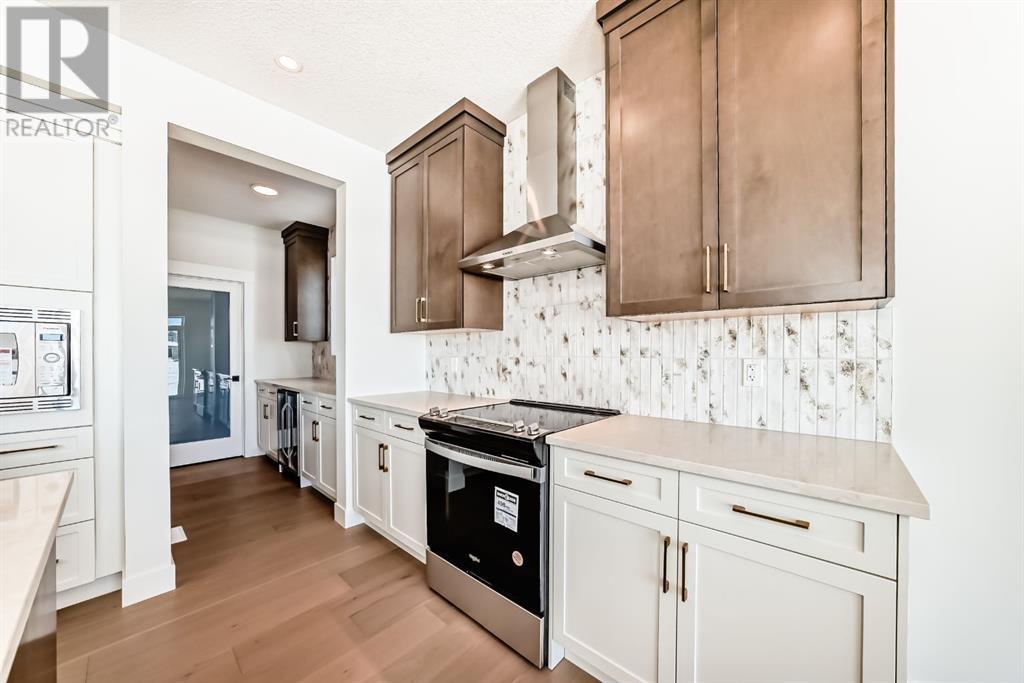 80 Legacy Woods Crescent SE