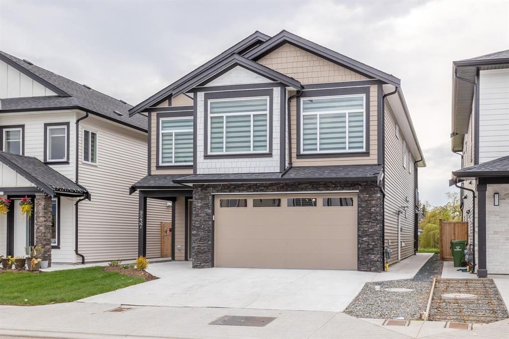 9237 SITKA PLACE|Chilliwack Proper East