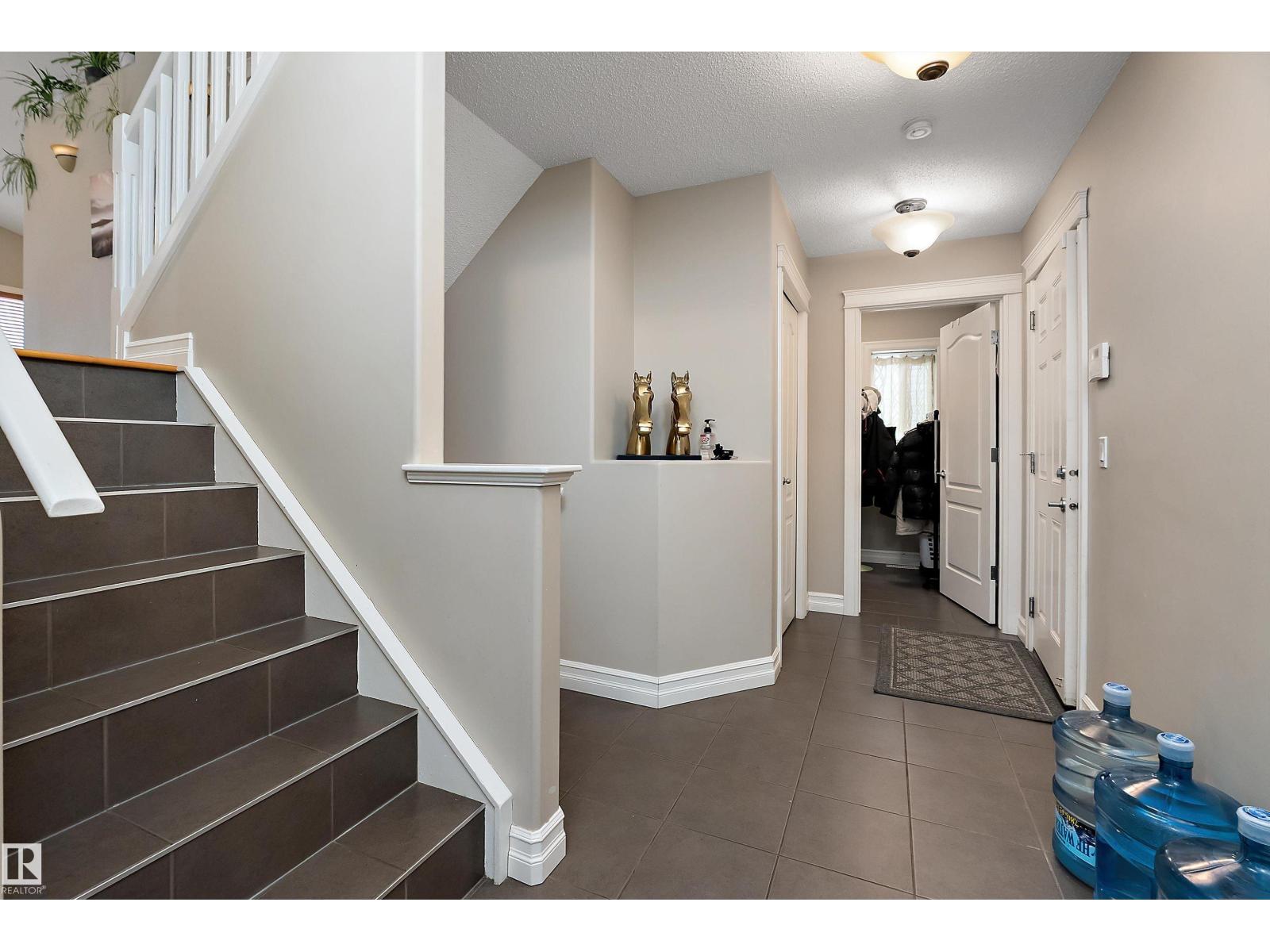 16748 118 ST NW