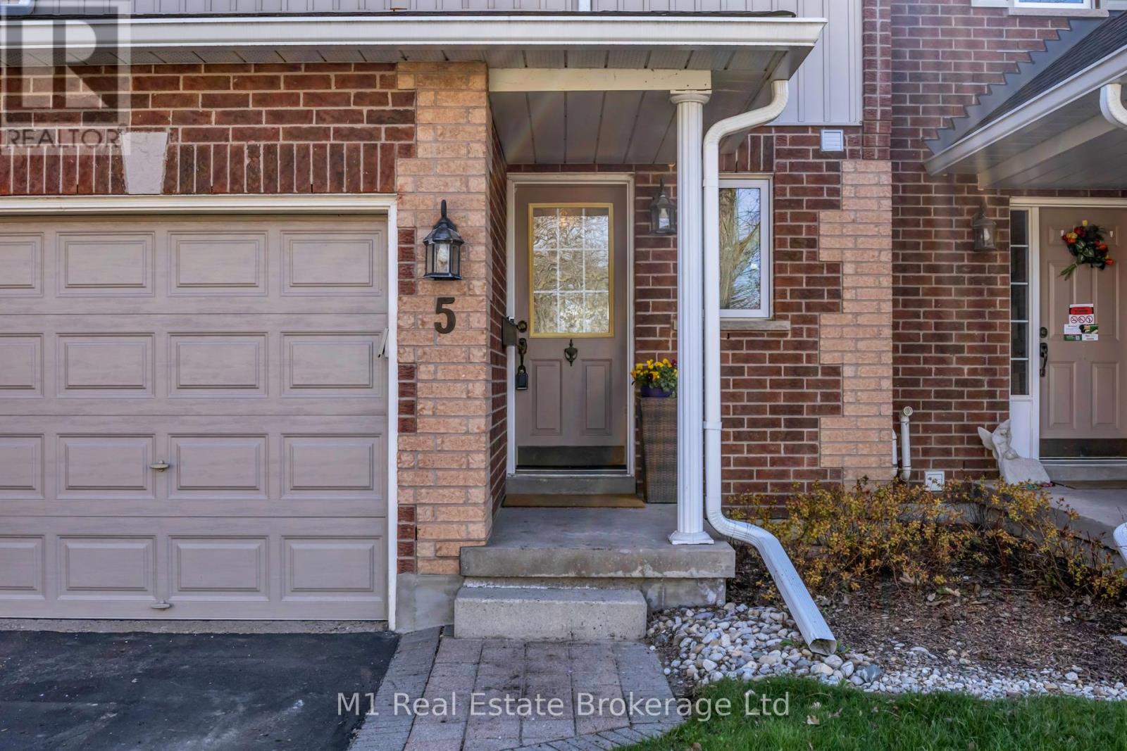 5 - 39 PTARMIGAN DRIVE