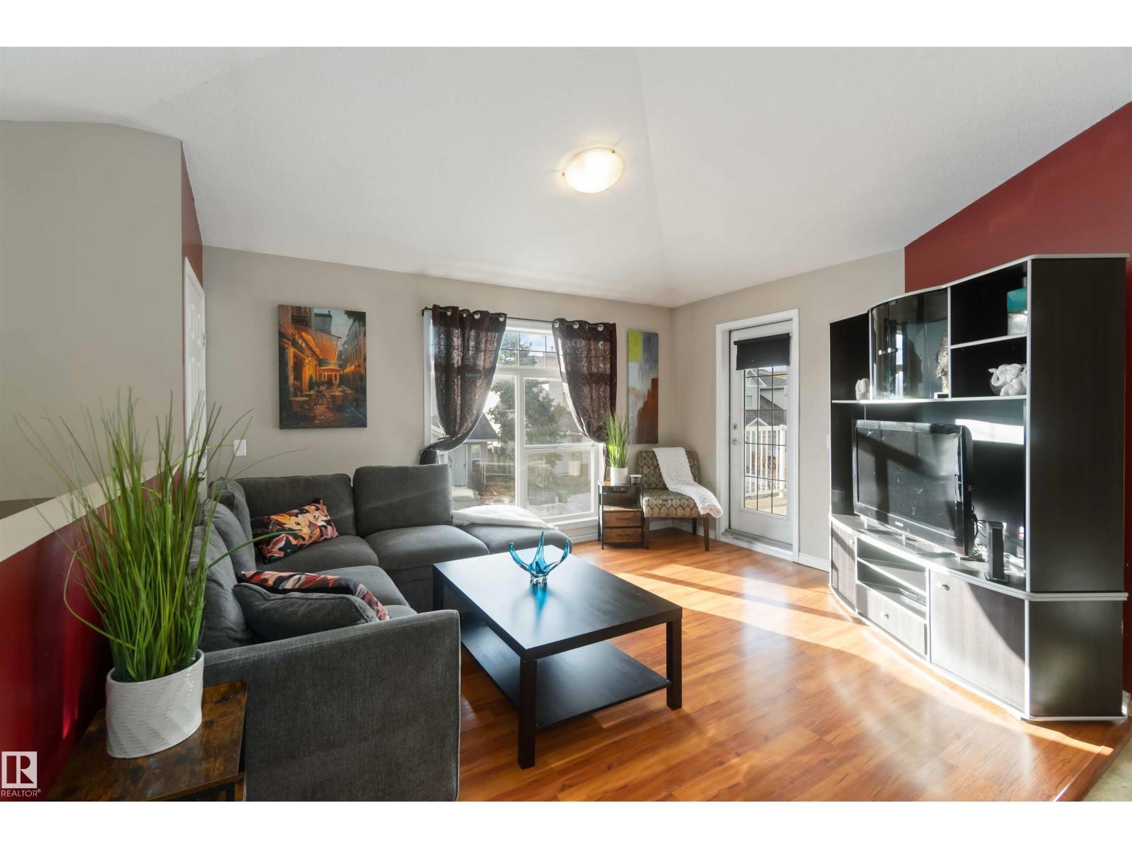 #7 150 EDWARDS DR SW