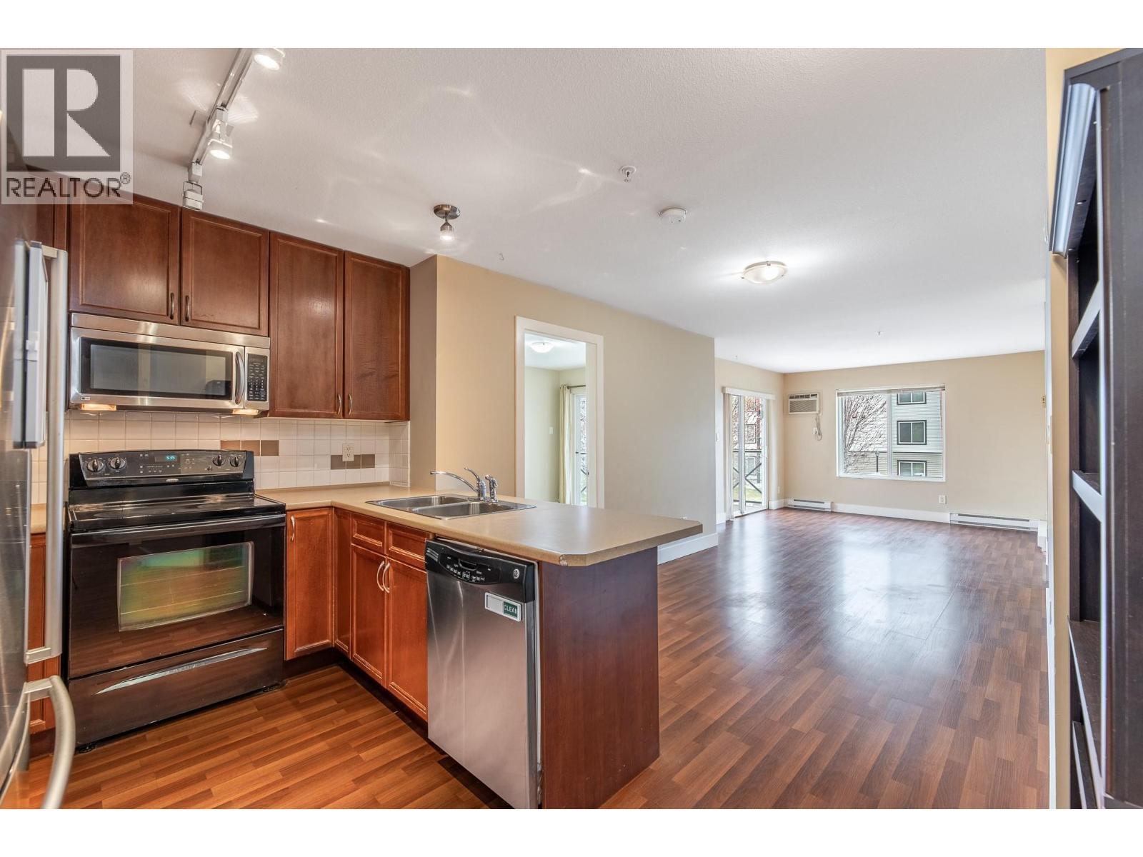 256 Hastings Avenue Unit# 203