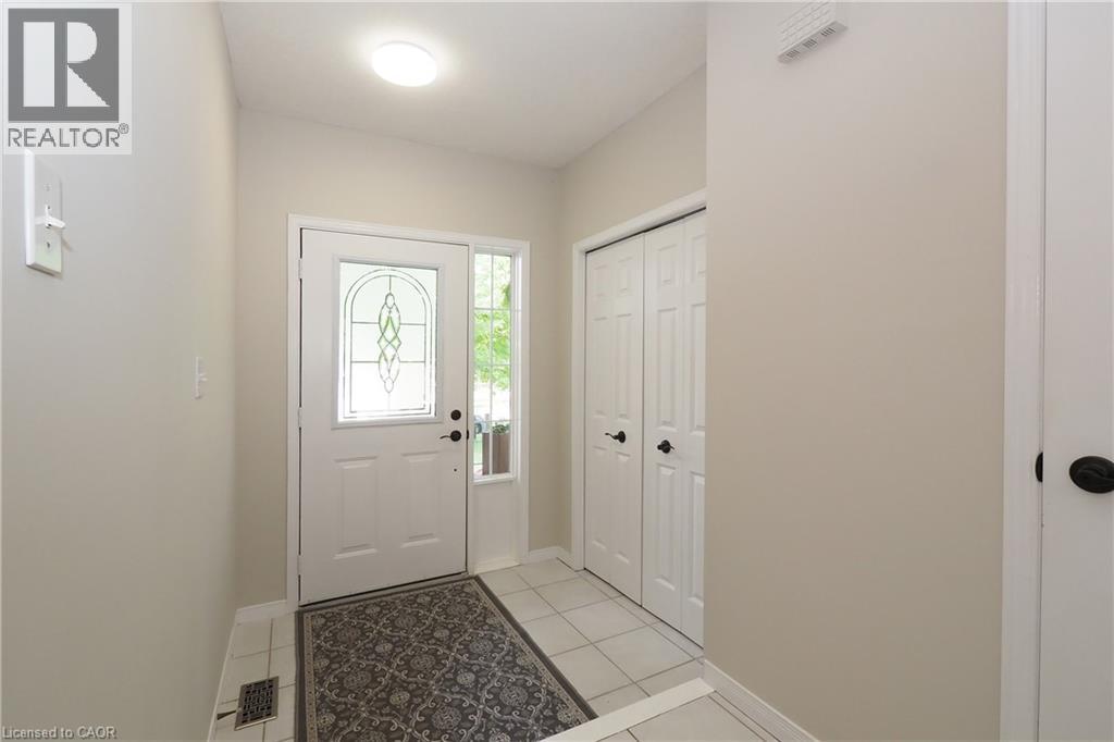 218 INVERHURON Crescent Unit# A